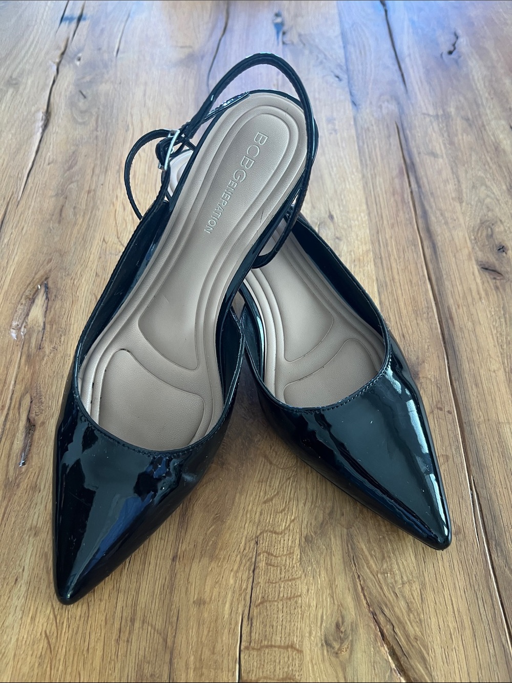 BCBGeneration patent kitten sling back heels- 8.5